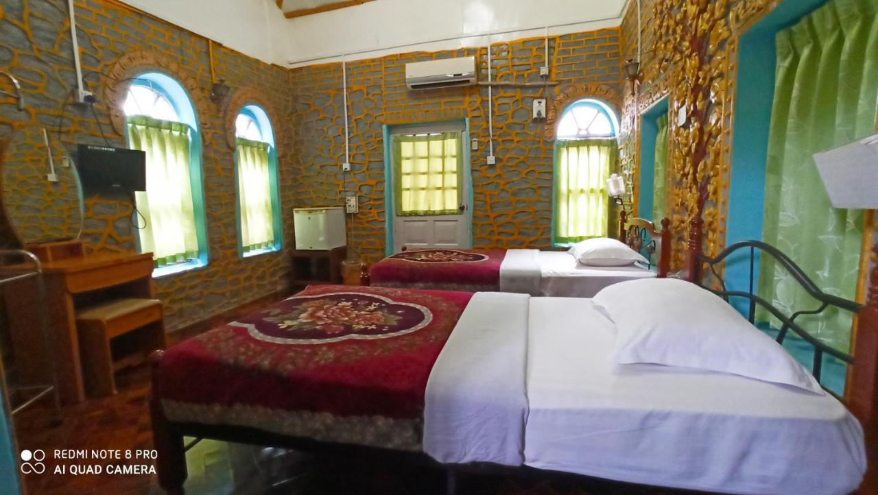 Golden Mandalay Hotel Екстер'єр фото