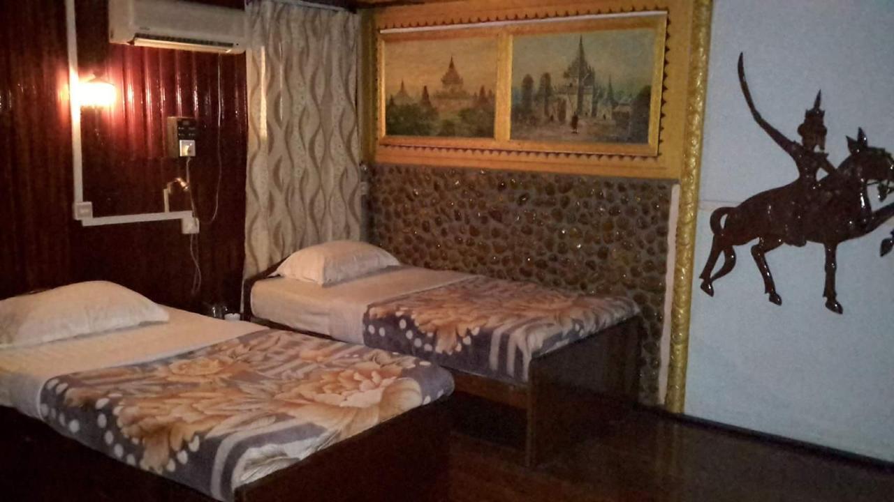 Golden Mandalay Hotel Екстер'єр фото
